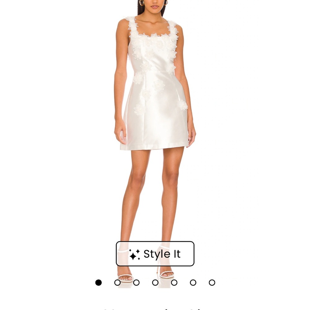Elegant White Flower Dress